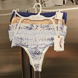 💕JESSICA SIMPSON💕 Ultra Flirty Thongs (5 Pack) Small S NWT